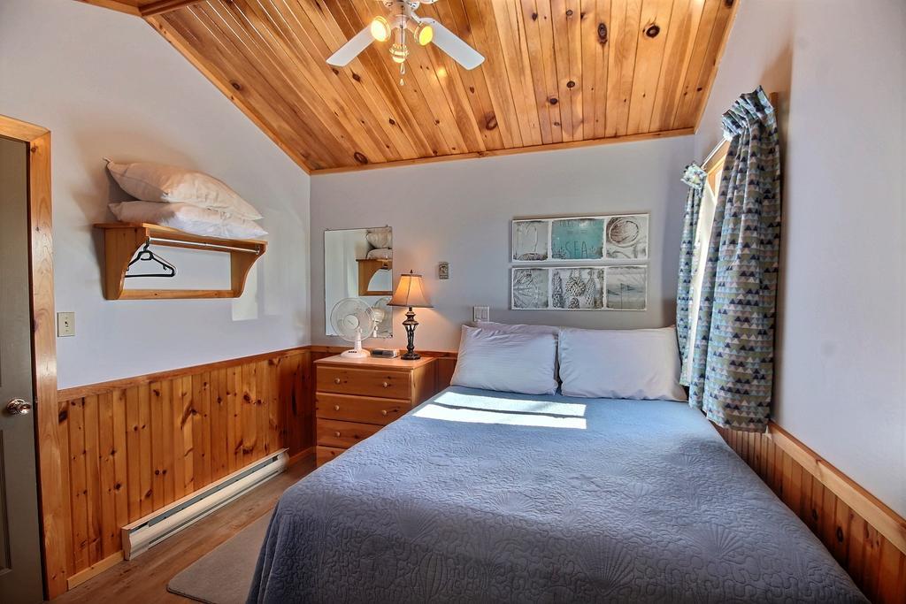 Cavendish Bosom Buddies Cottage Resort Exterior photo