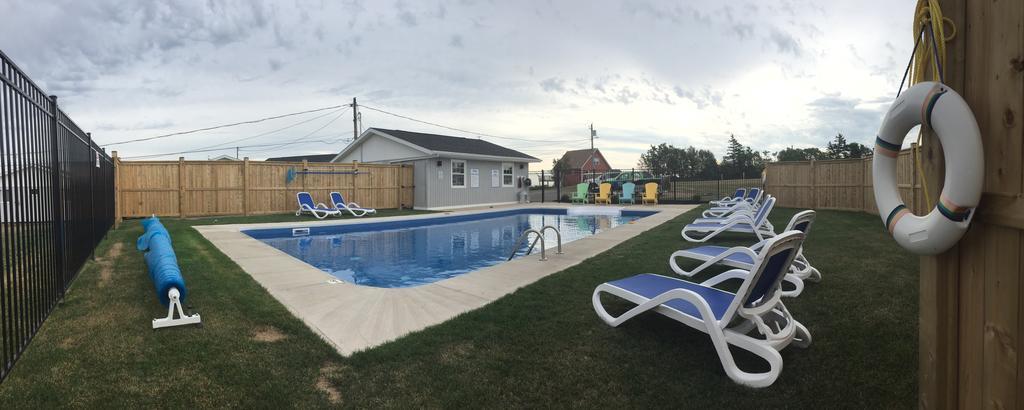 Cavendish Bosom Buddies Cottage Resort Exterior photo